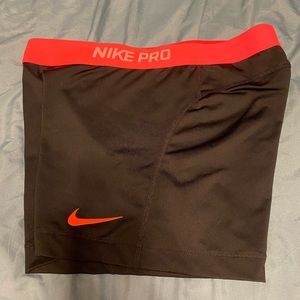 XL Nike Pro shorts black and orange